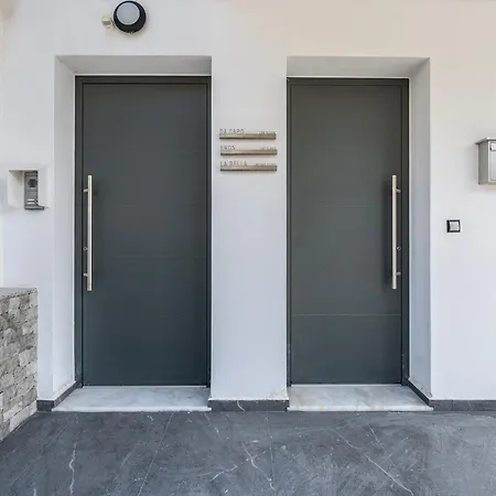 Sea, N' Style La Bella's Port & Retreat Διαμέρισμα