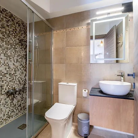 Sea, N' Style La Bella's Port & Retreat