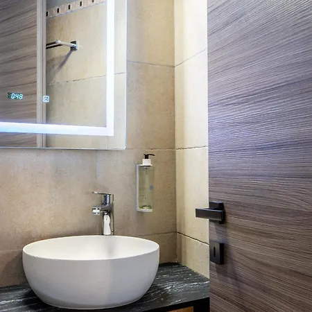 Sea, N' Style La Bella's Port & Retreat *