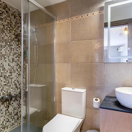 Sea, N' Style La Bella's Port & Retreat Daire *