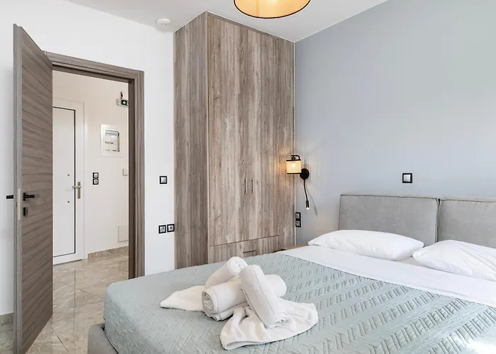 Sea, N' Style La Bella's Port & Retreat Kos Town